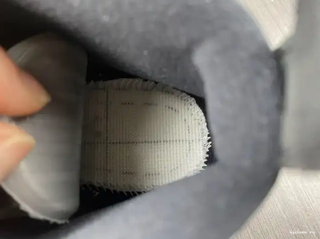Rep Kickmax 12 Taxi Jordan 130690-125 Retro (2013) 0520